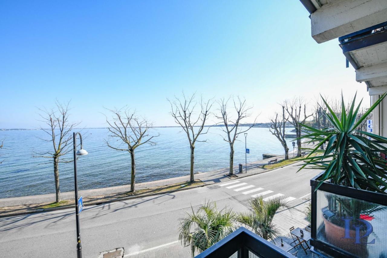 Desenzanoloft Official Partner Marriott Homes & Villas - Charming On The Lake Front Lake Десенцано дел Гарда Екстериор снимка